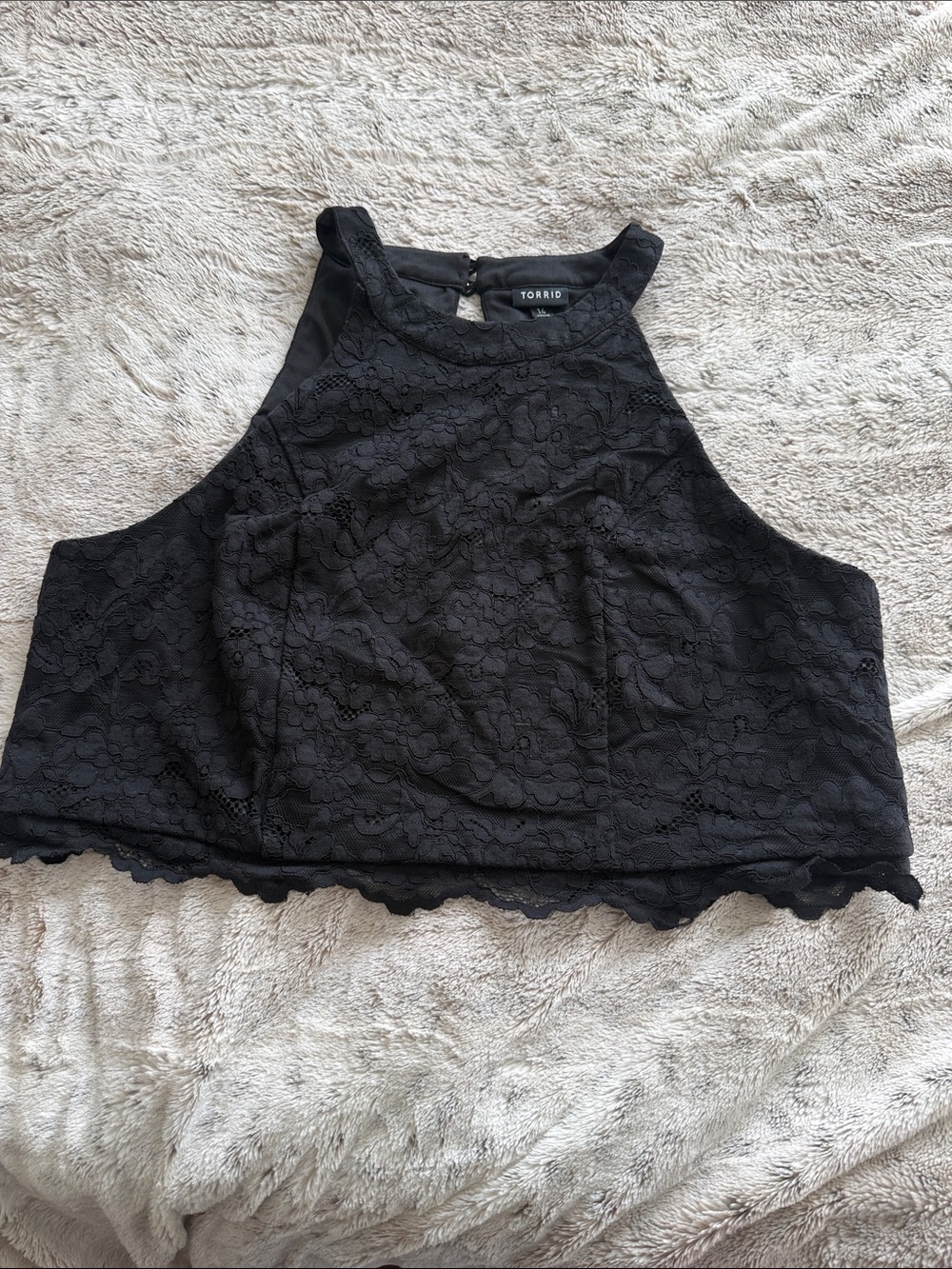 torrid Black Lace High Neck Cropped Camisole top size 14